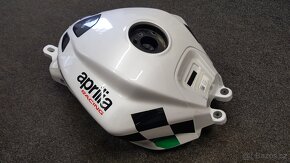 NÁDRŽ APRILIA RS 660 EXTREMA - 2