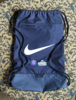 Sportovní vak, mikina (NIKE), lahev na pití (Ganten) - 2