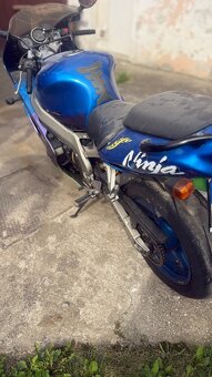 Kawasaki Ninja ZX900C - 2