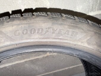 Goodyear 225/40 R18 zimní – sada 4 ks, 1 sezóna, top stav - 2