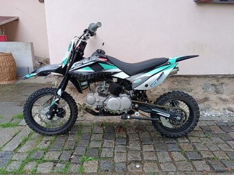 Pitbike Stomp - 2