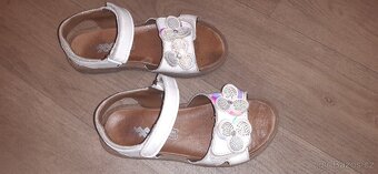 Kožené dívčí sandály vel. 32 - 2