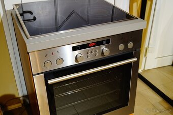 Siemens nerezový vestavný sporák HE23U532, lyžiny - 2