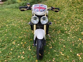 Triumph Speed Triple 1050 - 2