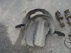 Díly podvozku Hyundai i30 1.4 80kw  r.v. 2011 - 2