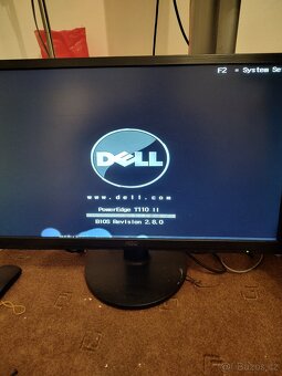 Server Dell PowerErge T110 II (Xeon ) - 2