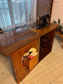 Šicí stroj Minerva - 2