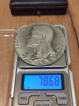 Stříbrná medaile T.G.Masaryka, úmrtní 60mm - 2