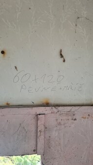 Okno pevné s mříží - 2