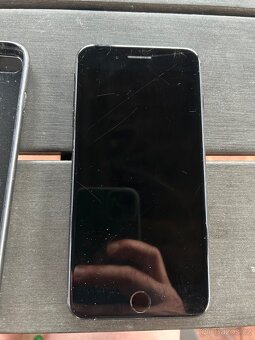 Prodám mobilní telefon Apple IPhone 7 plus - 2