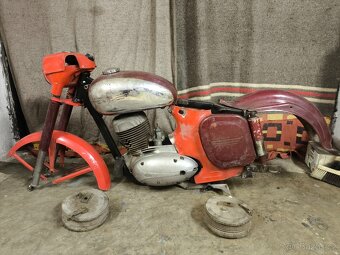 Doklady jawa 559 - 2