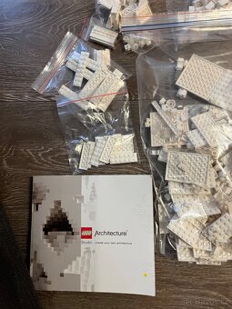 Lego architecture studio 21050 - 2
