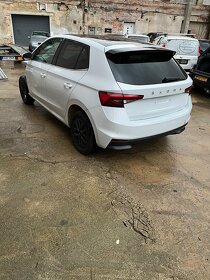 díly Škoda Fabia IV 2021 Bílá najeto 1200km - 2