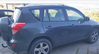Toyota Rav 4 - 2