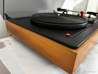Gramofon Tesla HC 16 - 2
