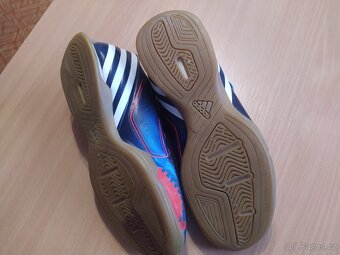 Dětské sálovky Adidas ,velikost 5,5 (38 2/3) - 2