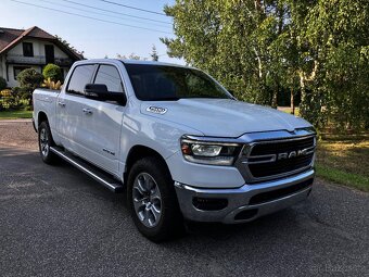 Dodge Ram 1500 5.7 V8 HEMI - 4x4 - RAM BOXY - NEBOURANÝ - 2
