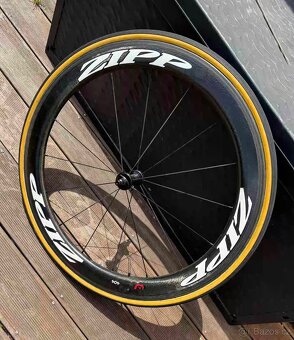 Silniční karbonová kola ZIPP - 2