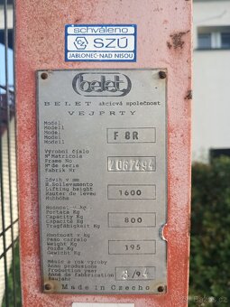 Ruční vysokozdvižný paletak - 2