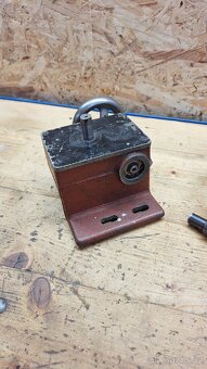 Příslušenství k soustruhu - vše co je na foto - 2