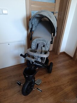 Kinderkraft 6 v 1 tříkolka Aveo, světle šedá - 2