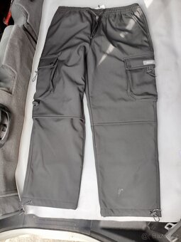 Prodej zateplených nepromokavých kalhot. - 2