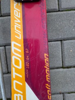 Dětské lyže 138 + lyžáky 25.5 - 2