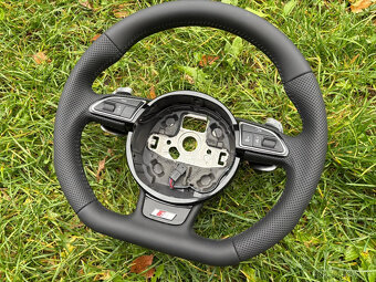 VOLANT AUDI KOŽENÝ ZKOSENY RS PADLA PERFOROVANA KUZE - 2