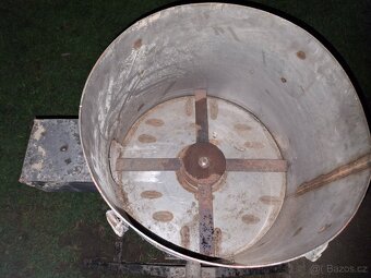 Prodám šrotovník, drtič (mixér) - 2