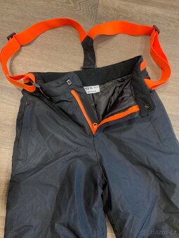 Zimní lyžařské kalhoty 134/140 - 2