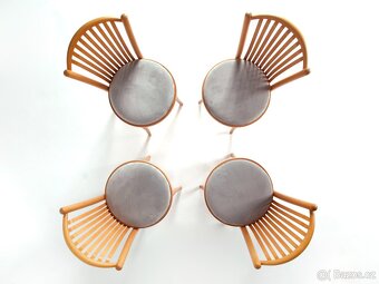 4x zachovalé jídelní židle TON. - 2