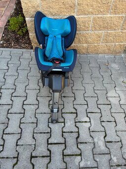 Dětská sedačka do auta - 2