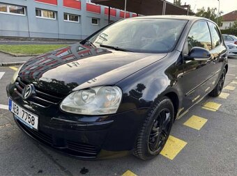 Volkswagen Golf 5 • 1.6 FSI • 2005 - NEPOJÍZDNÝ - 2
