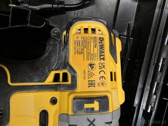 Aku příklepová vrtačka Dewalt DCD796 (J3), záruka - 2