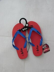 Lee Cooper žabky-nové - 2