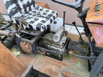 Domácí traktůrek škoda 1203 - 2