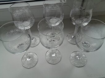 Sada 6 skleniček na nožičce - 2