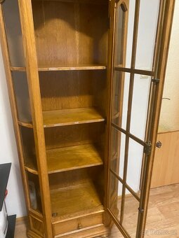 Vitrína rustikální - 2