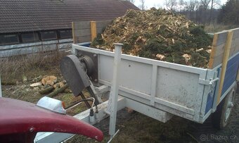 šnekový štěpkovač na vlečku - 2