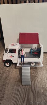 Schleich sanitka - 2