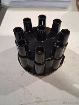 Víko rozdělovače  V8 - 2