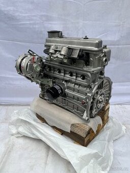 Závodní motor Škoda - 2