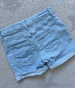 Kraťasy vel. 128, 134, 140 - 2