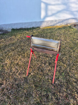 Gril na dřevěné uhlí - 2