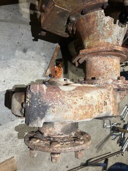 Portály Zetor 3011 - 2