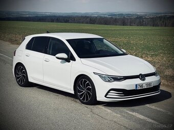 VW Golf 8 1.0 TSI manual - 2