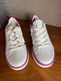 Ecco boty, vel.28 a vel.34, kožené, nové - 2