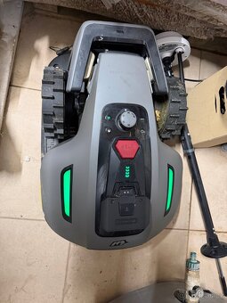Robotická sekačka Mammotion YUKA mini 800 - 2