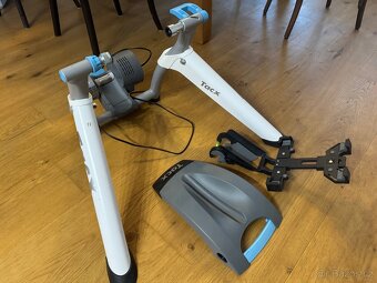 Cyklo-trenažér Tacx flow smart a příslušenství - 2