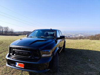 Dodge Ram 5.7 HEMI, r.v.2017 - 2